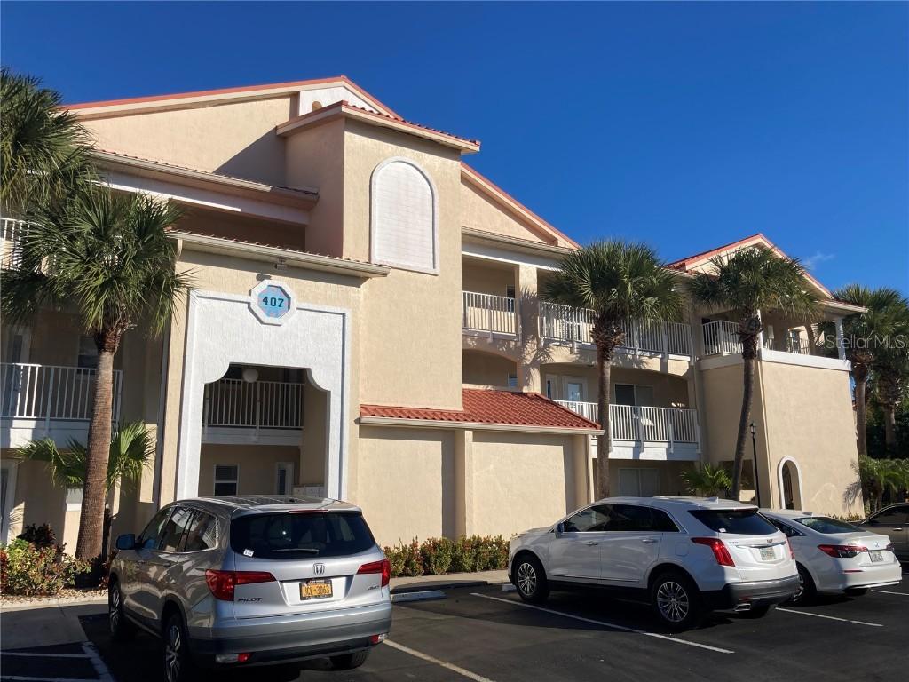407 Bouchelle Dr. #304, New Smyrna Beach, FL 32169