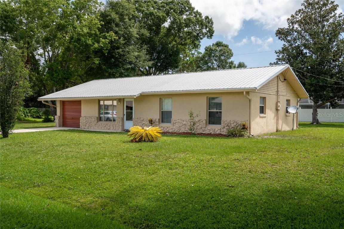 3103 Pine Tree Dr, Edgewater, FL 32141
