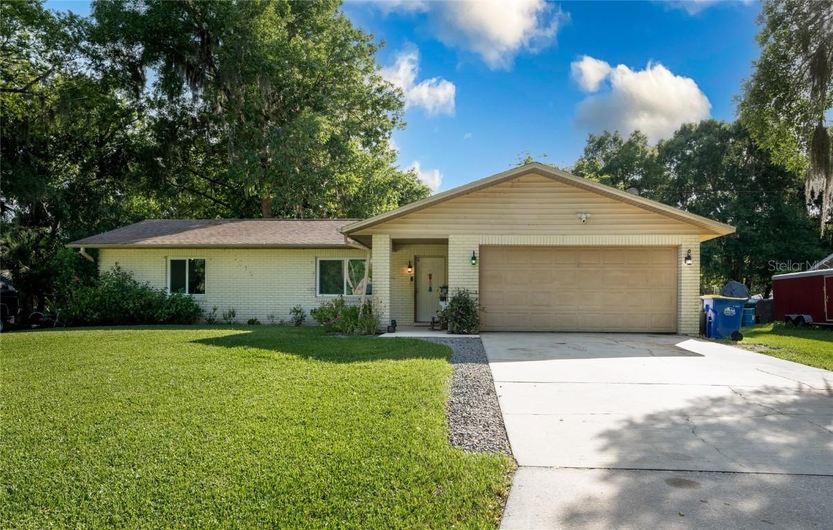 1616 Royal Palm Dr., Edgewater, FL 32132
