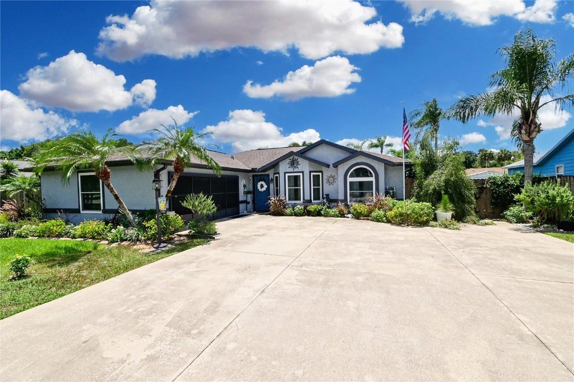 804 Del Prado Ln., Port Orange, FL 32129