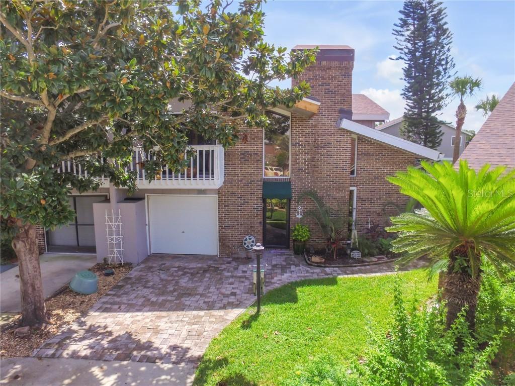 152 Breezeway Ct., New Smyrna Beach, FL 32169