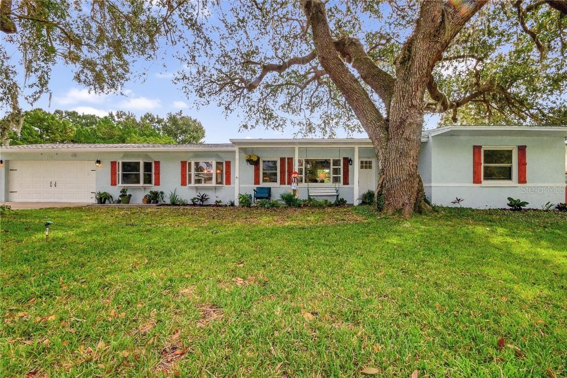 187 Spruce St., New Smyrna Beach, FL 32168