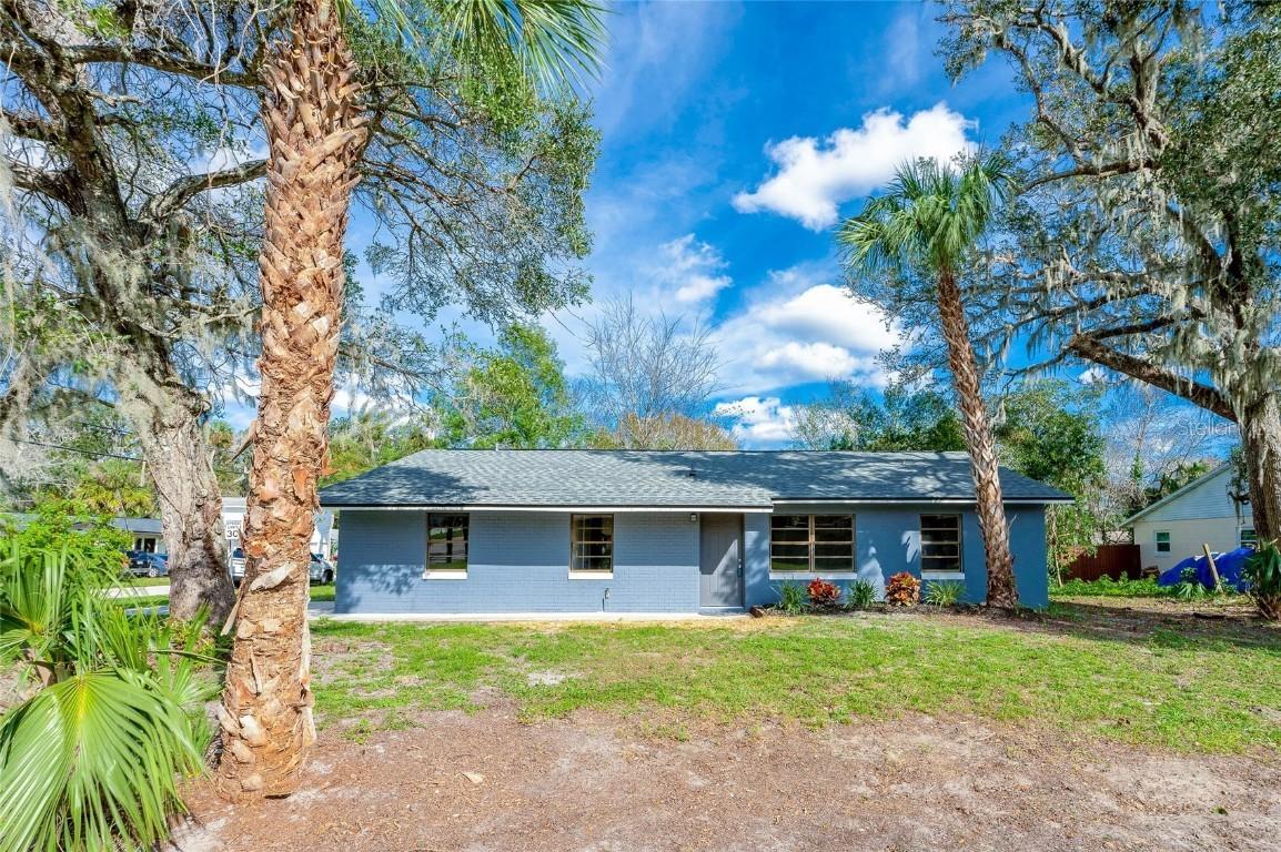 1199 10th St., Daytona Beach, FL 32117