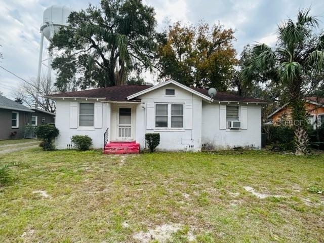 1607 High St., Leesburg, FL 34748