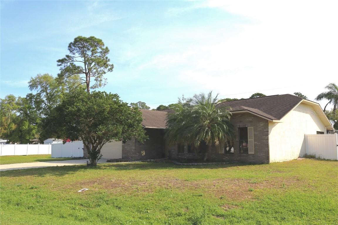 3103 Silver Palm Dr., Edgewater, FL 32141