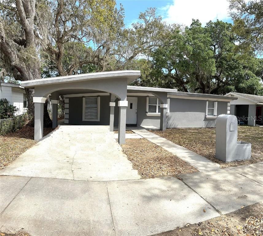 421 Lockhart St., Daytona Beach, FL 32114