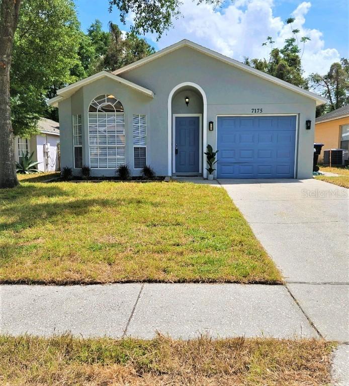 7175 Edgewater Shores Ct., Orlando, FL 32810