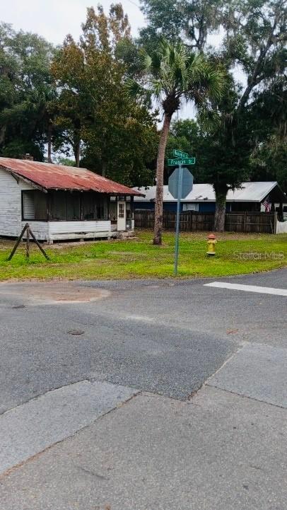 100 E Washington St., Interlachen, FL 32148