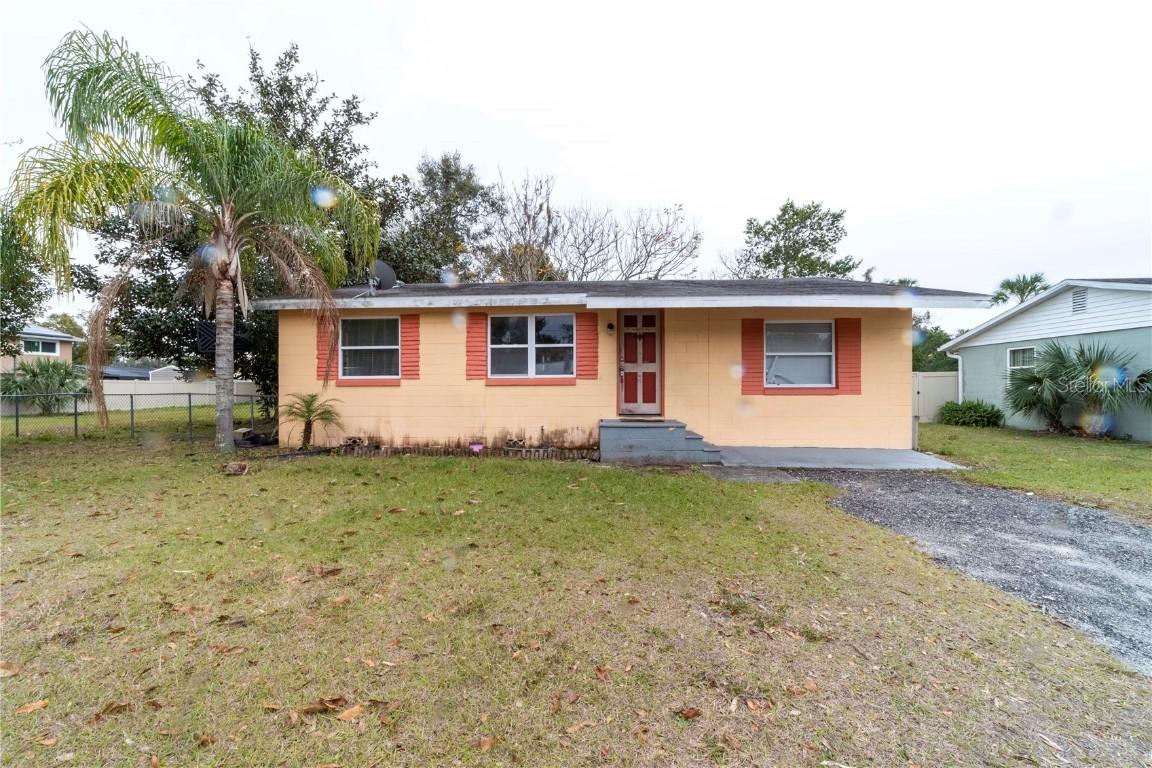 126 Kensington Ave., Deland, FL 32724