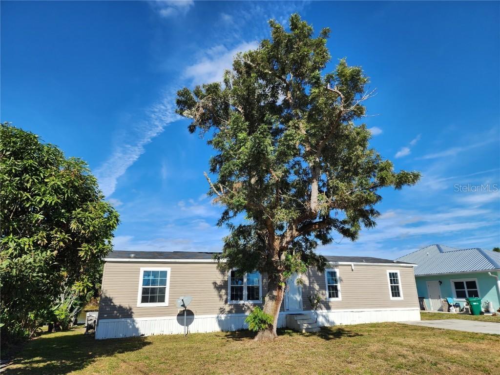 2521 SE 29th St., Okeechobee, FL 34974