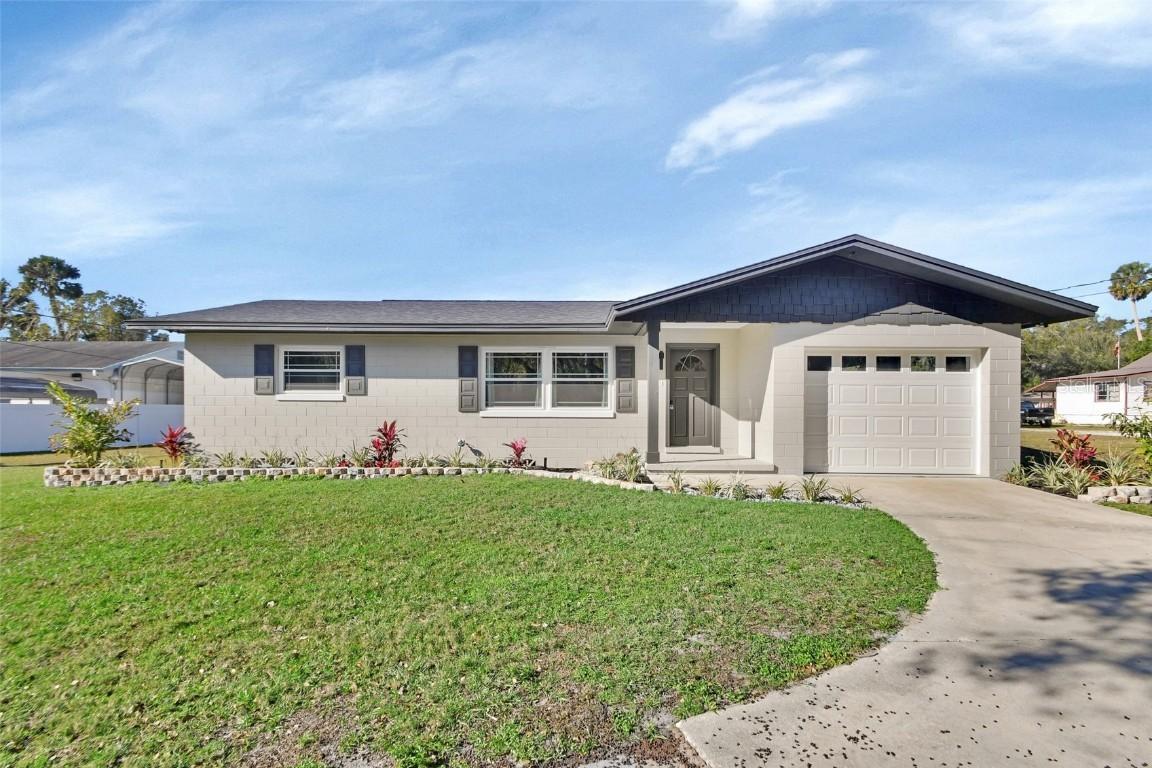 3070 Grand Ave., Deland, FL 32720