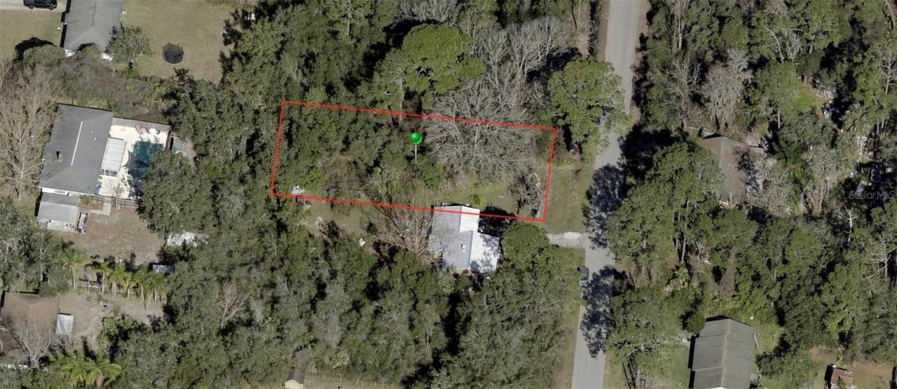 1556 2nd Ave., Deland, FL 32724