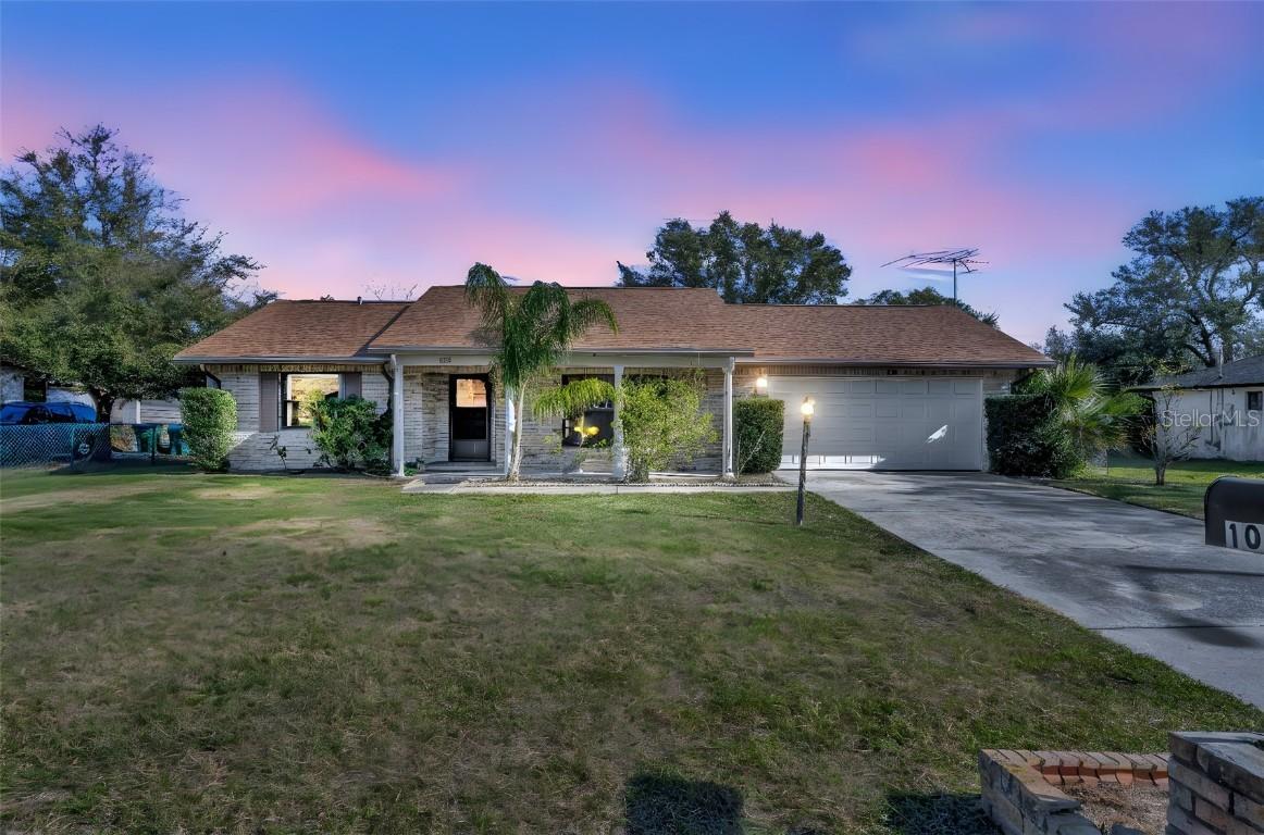 1099 W Embassy Dr., Deltona, FL 32725