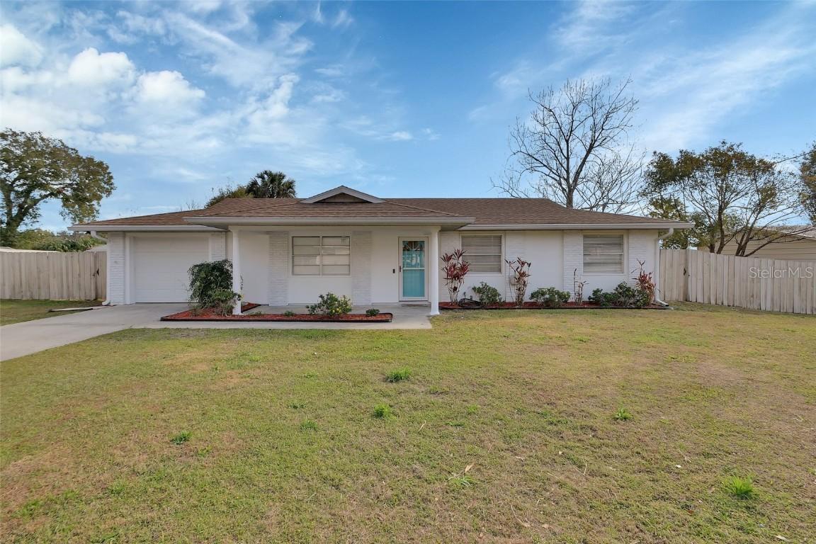 531 Land O Lakes Ct., Deland, FL 32724