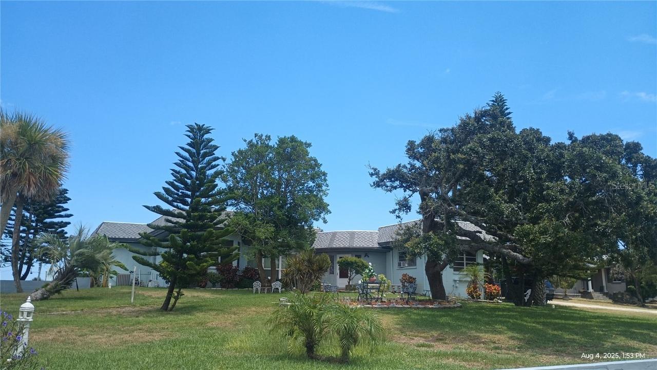 2201 S Peninsula Dr., Daytona Beach, FL 32118