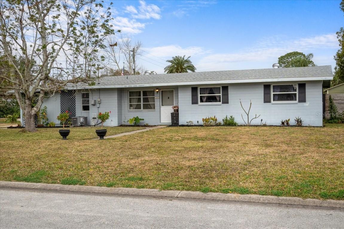 303 Warwick Ave., Ormond Beach, FL 32174