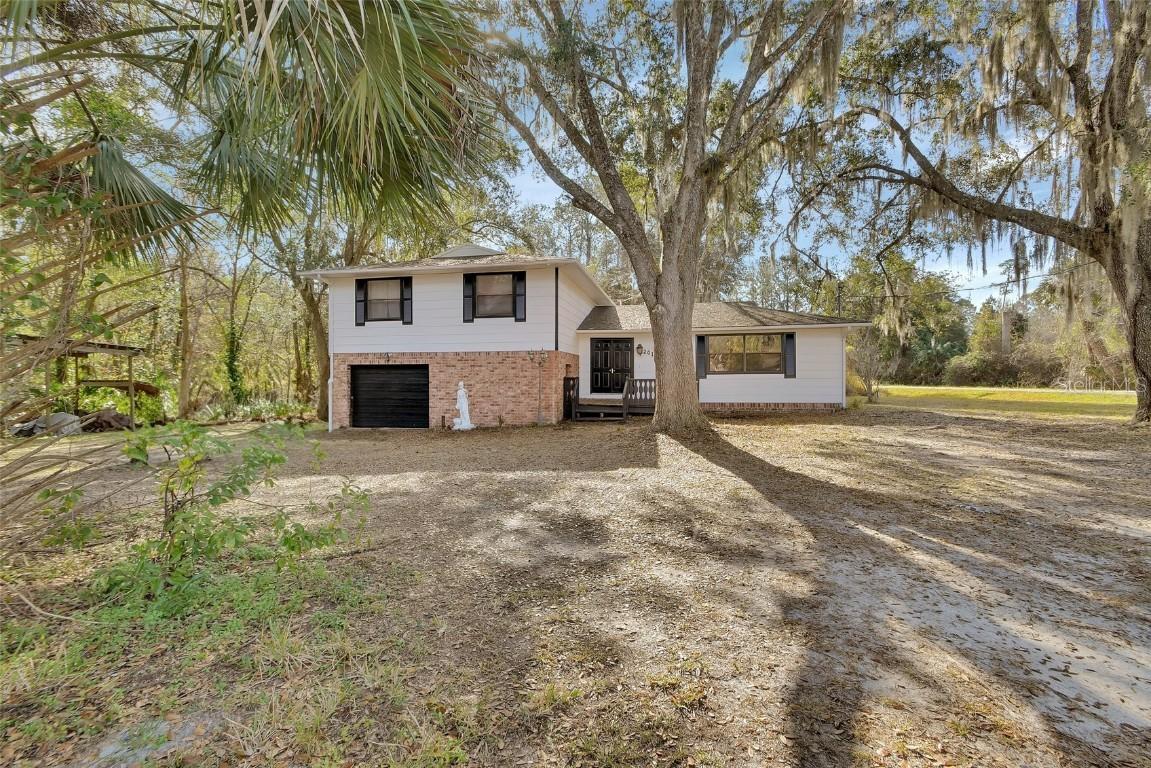 201 Chapman St., Crescent City, FL 32112