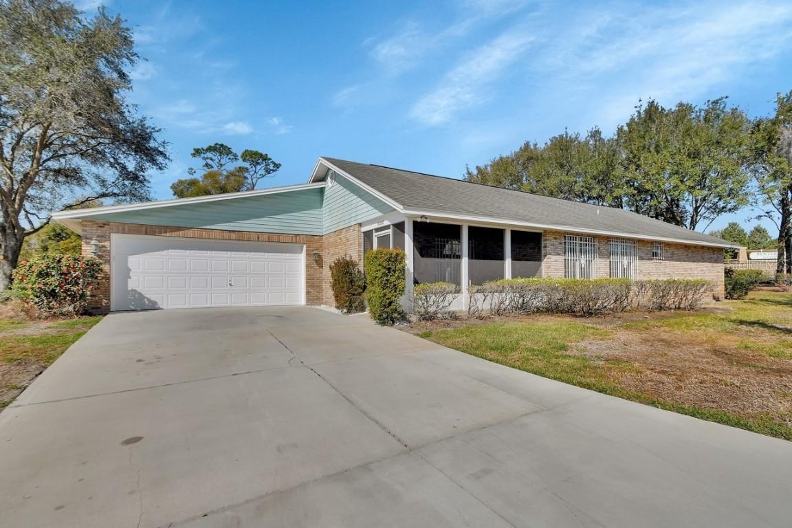2400 S Glen Eagles Dr., Deland, FL 32724
