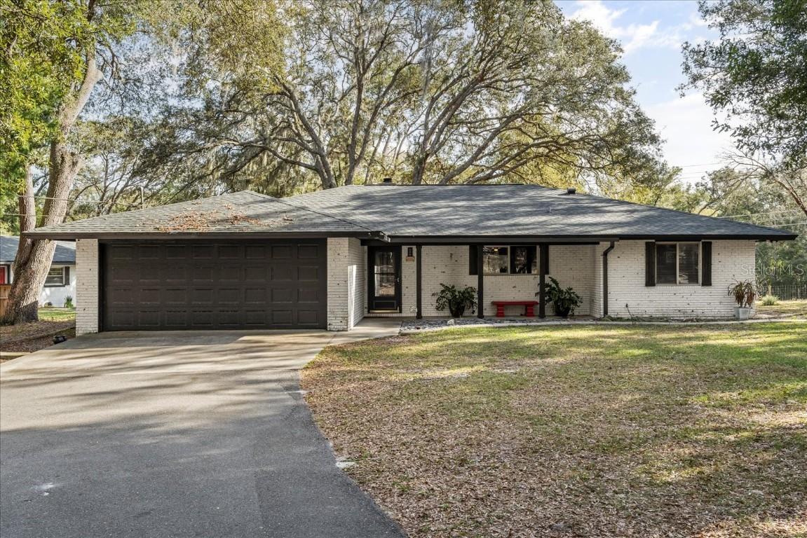 2265 E Dale Cir., Deland, FL 32720