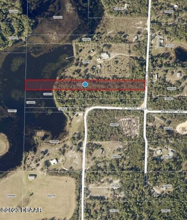42803 Jewell Dr., Deland, FL 32720