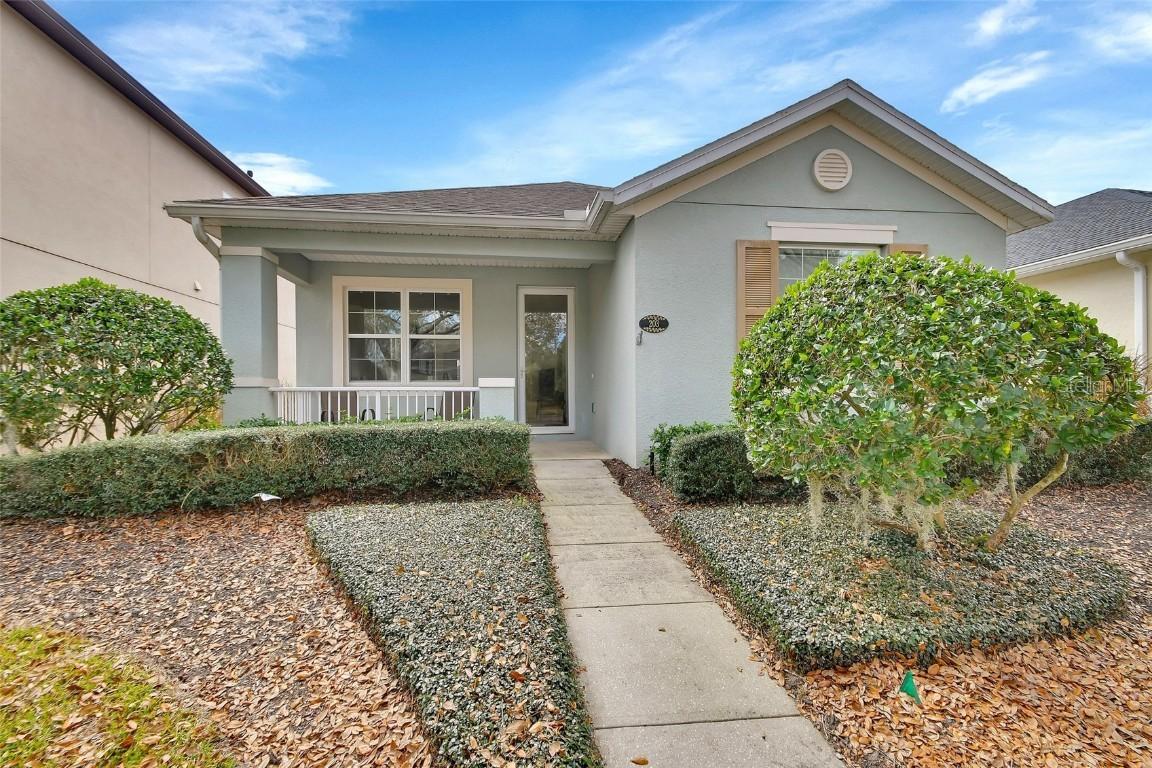 203 W Tarrington Dr., Deland, FL 32724