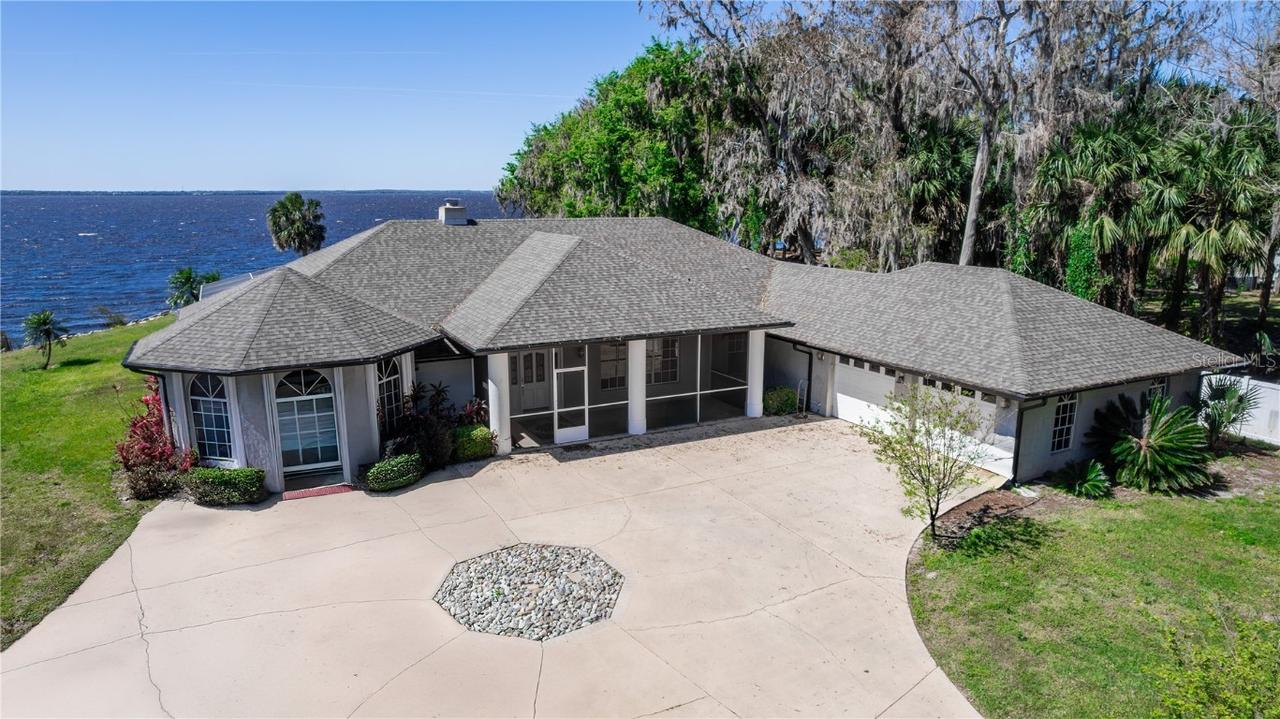 1300 Kettledrum Tr., Deltona, FL 32725