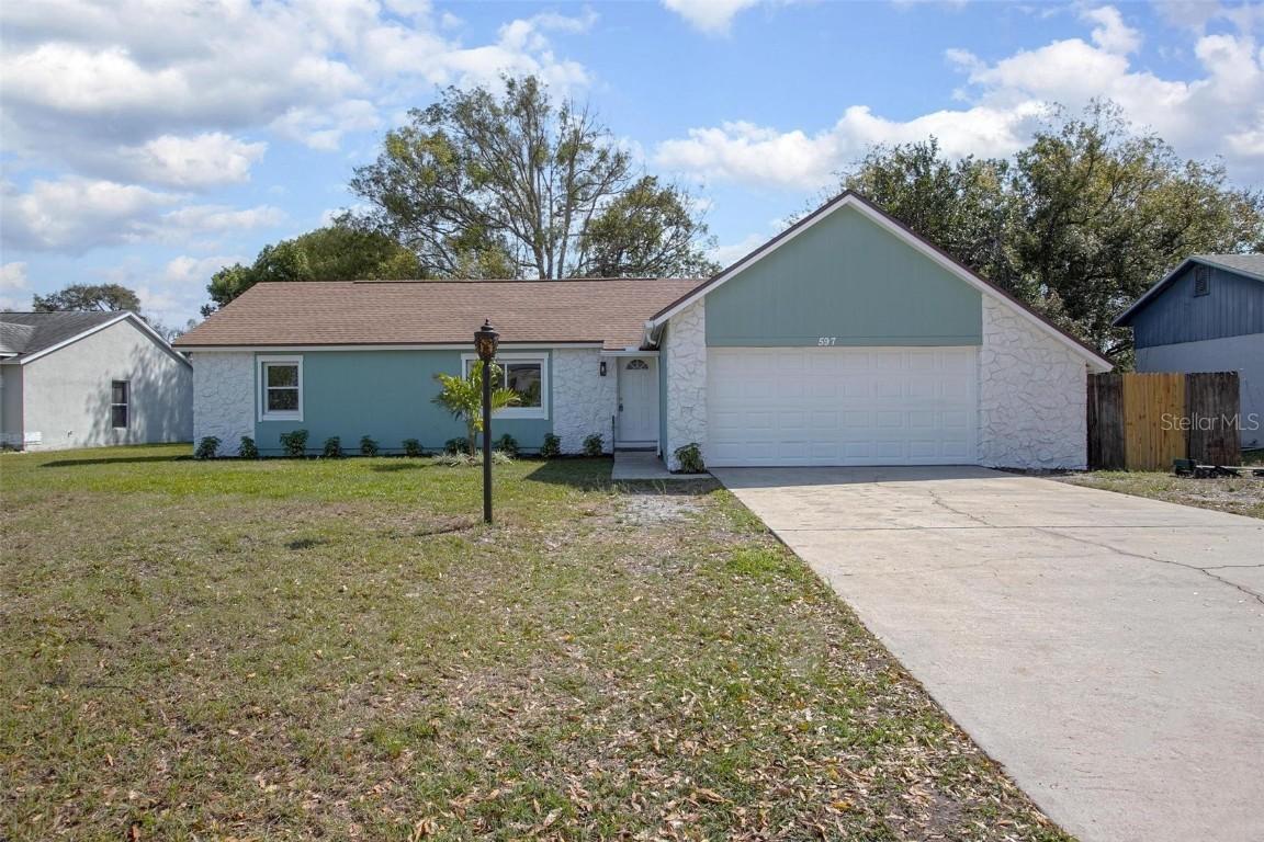 597 Gainsboro St., Deltona, FL 32725