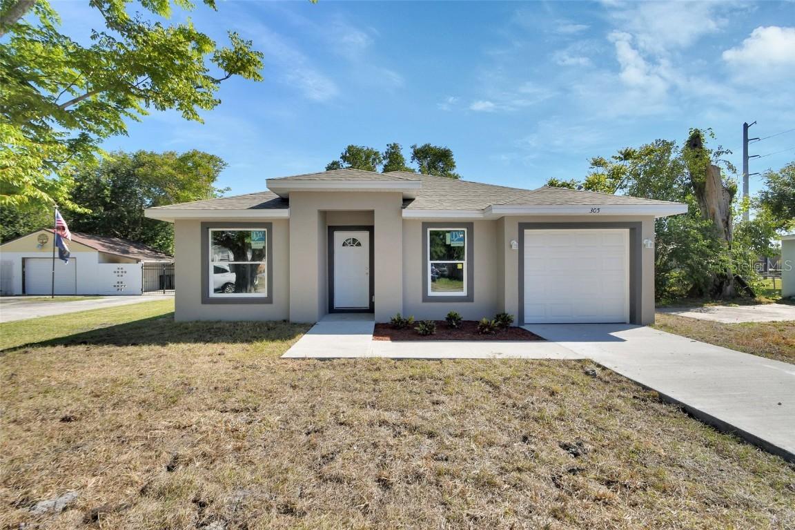 305 Fletcher Ave., Daytona Beach, FL 32114