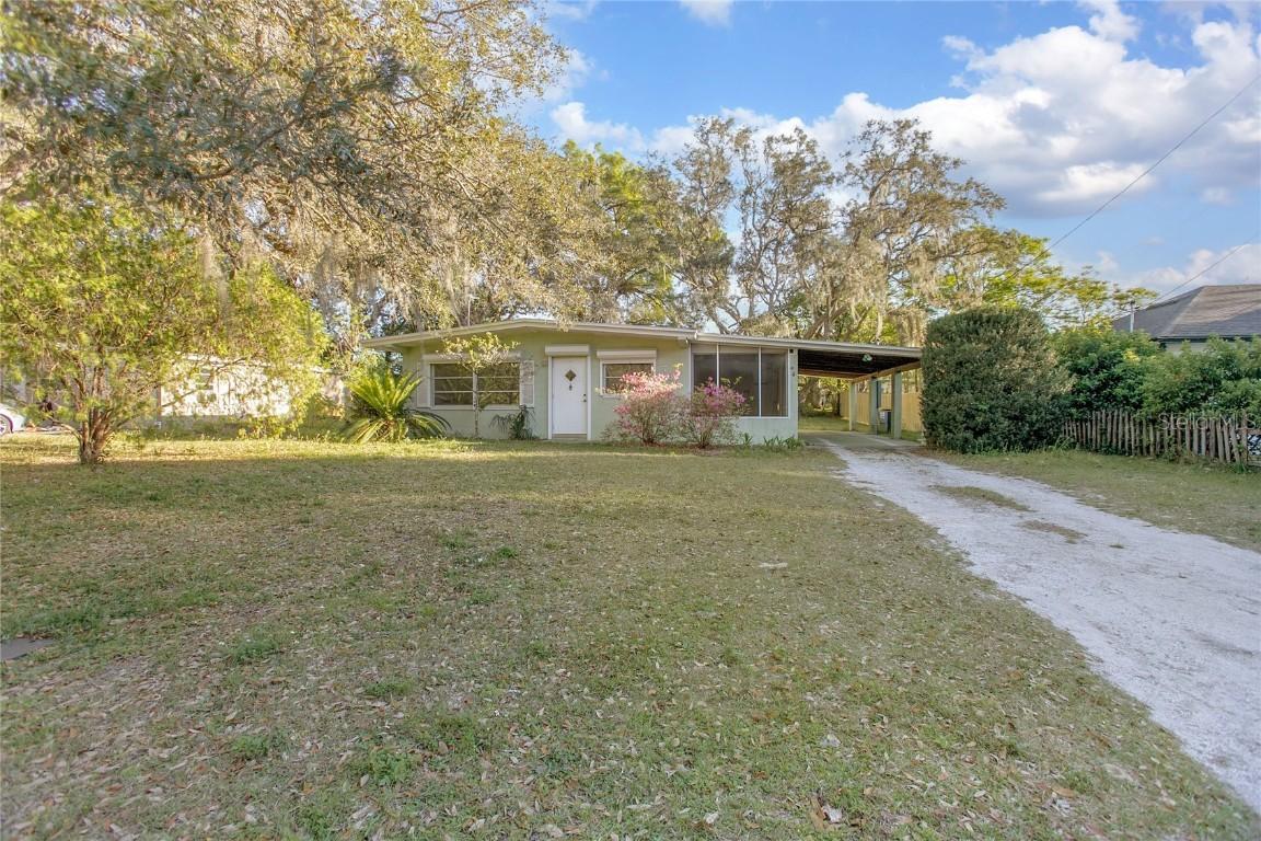 782 Valencia Ave., Orange City, FL 32763