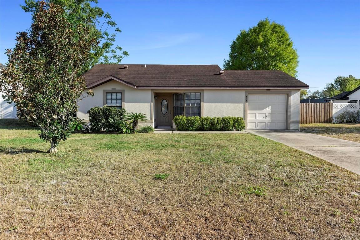 3237 Cranston St., Deltona, FL 32738