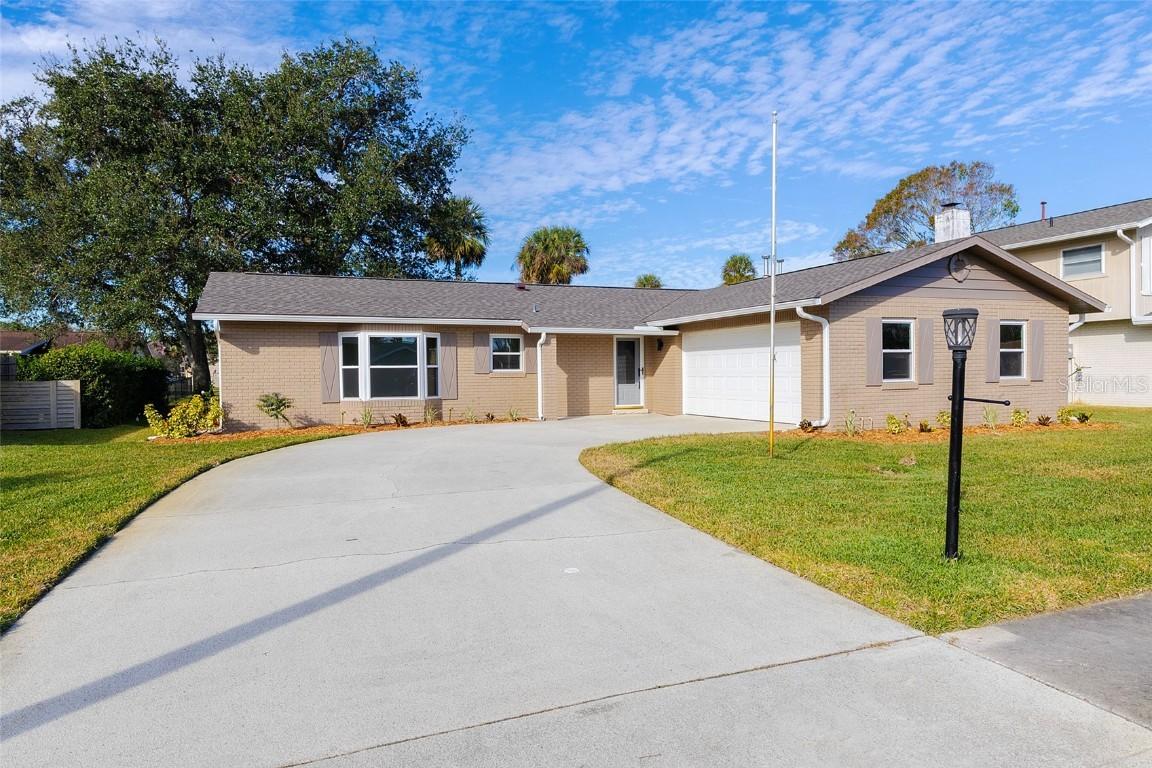 240 Wellington Dr., Daytona Beach, FL 32119