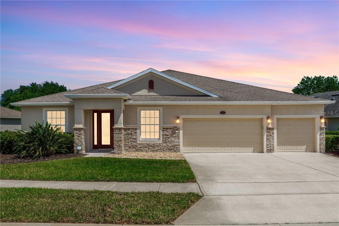 319 E Victoria Trails Blvd., Deland, FL 32724