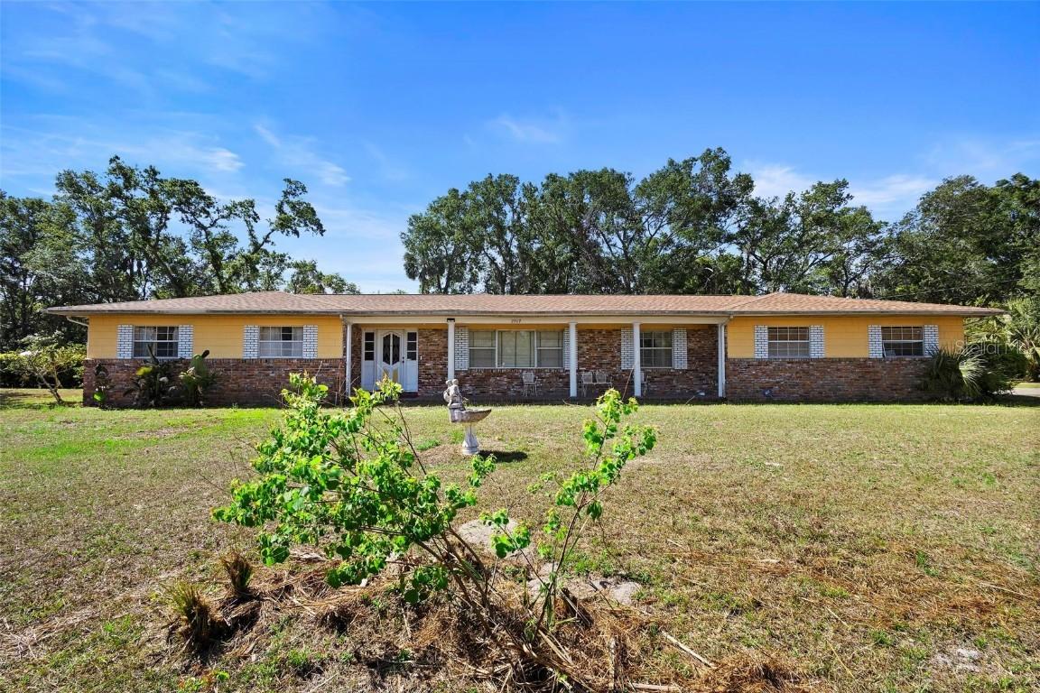 2919 Griffin Rd., Leesburg, FL 34748