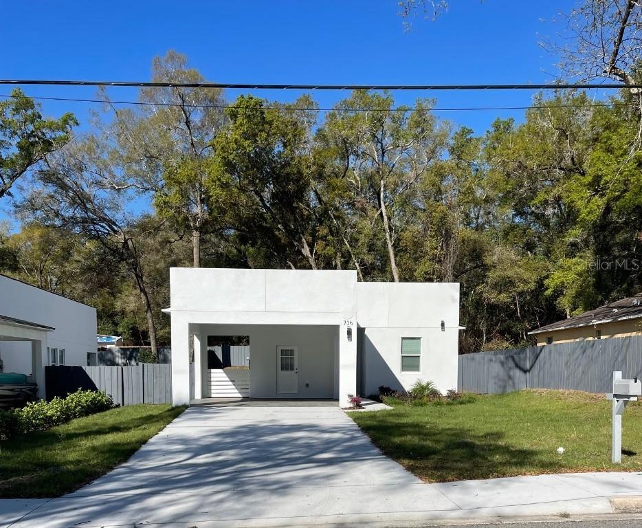736 S Stone St., Deland, FL 32720