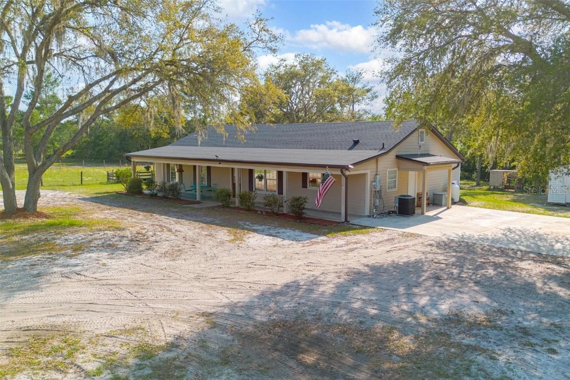 5410 Deleon Springs Ranch Rd., De Leon Springs, FL 32130