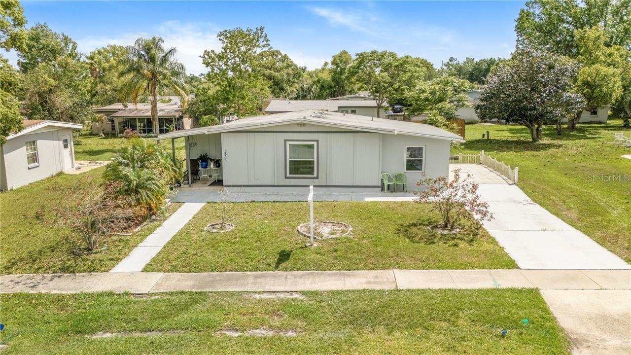 1479 Renton St., Deltona, FL 32725