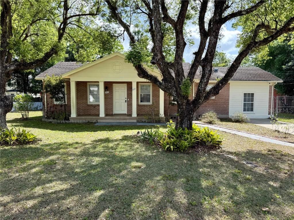 111 S Delaware Ave., Deland, FL 32720