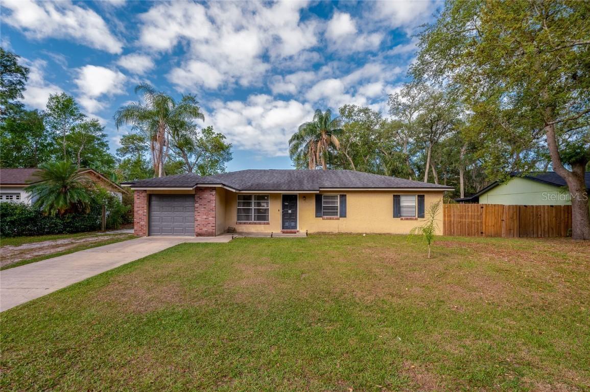 105 Laguna Ct Ct., Sanford, FL 32773