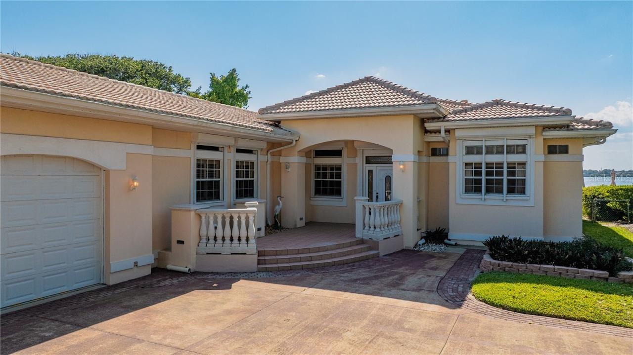 2542 S Peninsula Dr., Daytona Beach, FL 32118