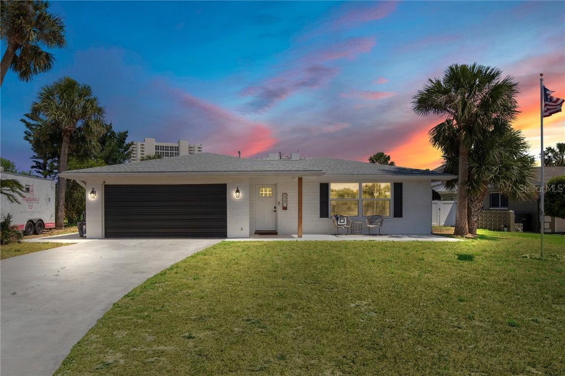 2565 S Peninsula Dr., Daytona Beach, FL 32118