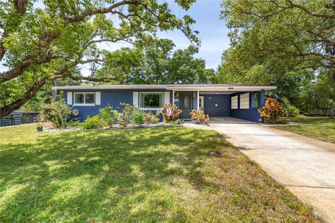 220 Buena Vista St., Debary, FL 32713