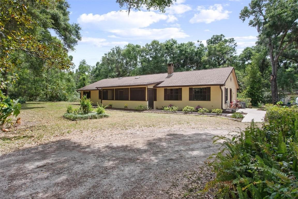 1690 S Adelle Ave., Deland, FL 32720