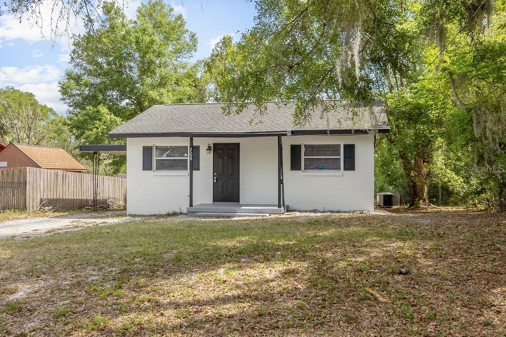 706 W Franklin Ave., Deland, FL 32720