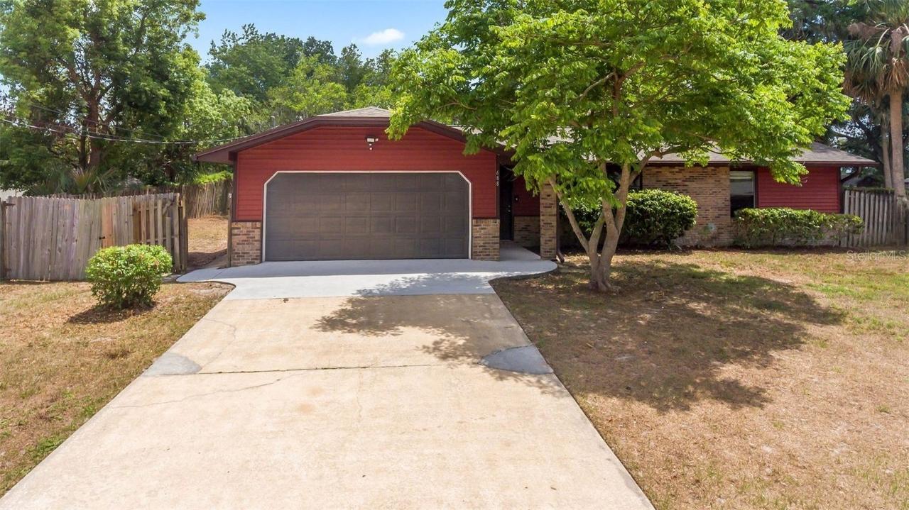 688 Cumberland Rd., Deland, FL 32724
