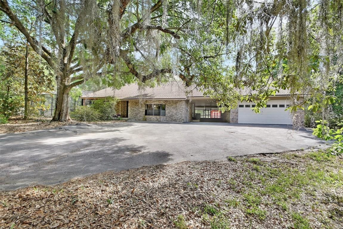 5265 Myakka Rd., De Leon Springs, FL 32130