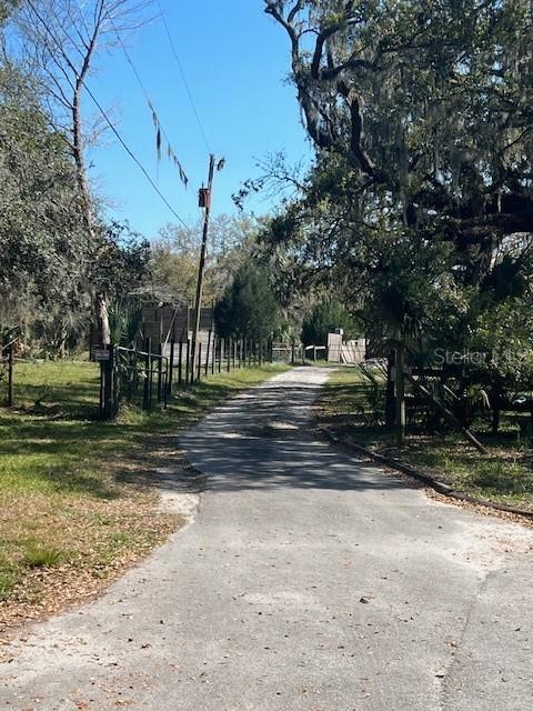 485 Dickson Ave., Osteen, FL 32764