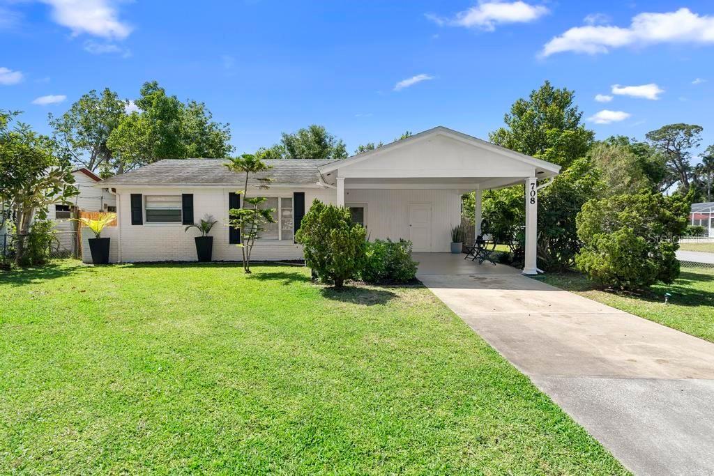 708 Wayne Ave., New Smyrna Beach, FL 32168