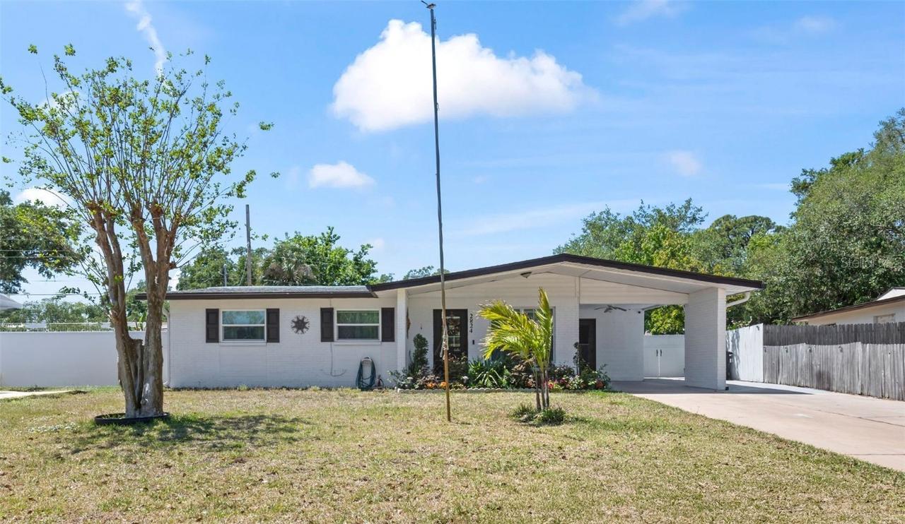 2824 Oak Lea Dr., South Daytona, FL 32119