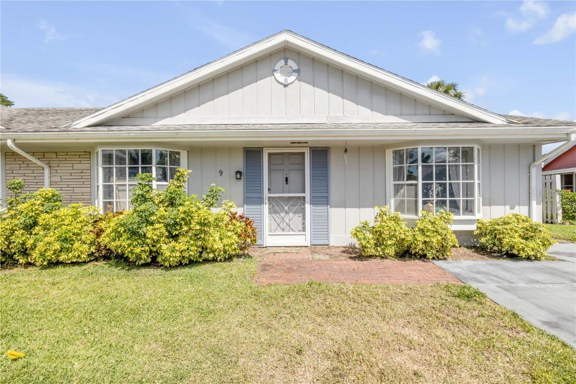 9 Par Dr., New Smyrna Beach, FL 32168