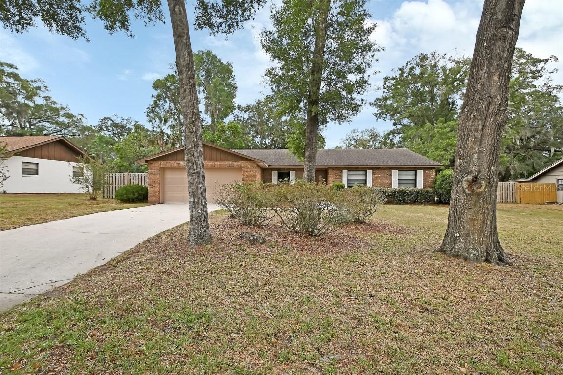 1075 Burgoyne Rd., Deland, FL 32720